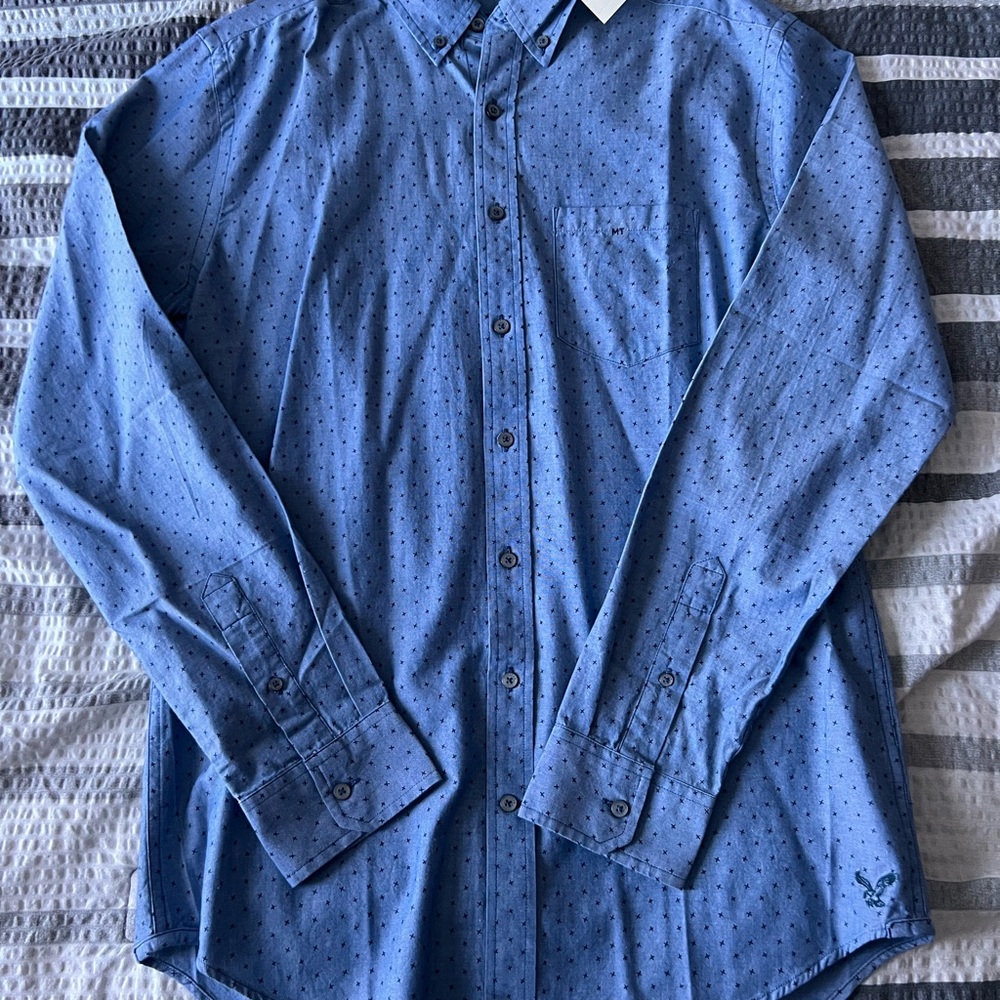 American Eagle Outfitters Blue Casual Button-Down Shirt